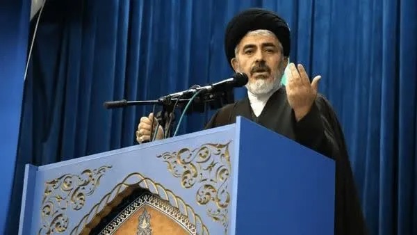خمس و زکات، راهی برای کاهش فقر و محرومیت در جامعه است