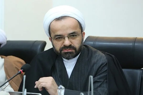 جمهوری اسلامی معادلات فکری غرب را به چالش کشیده است