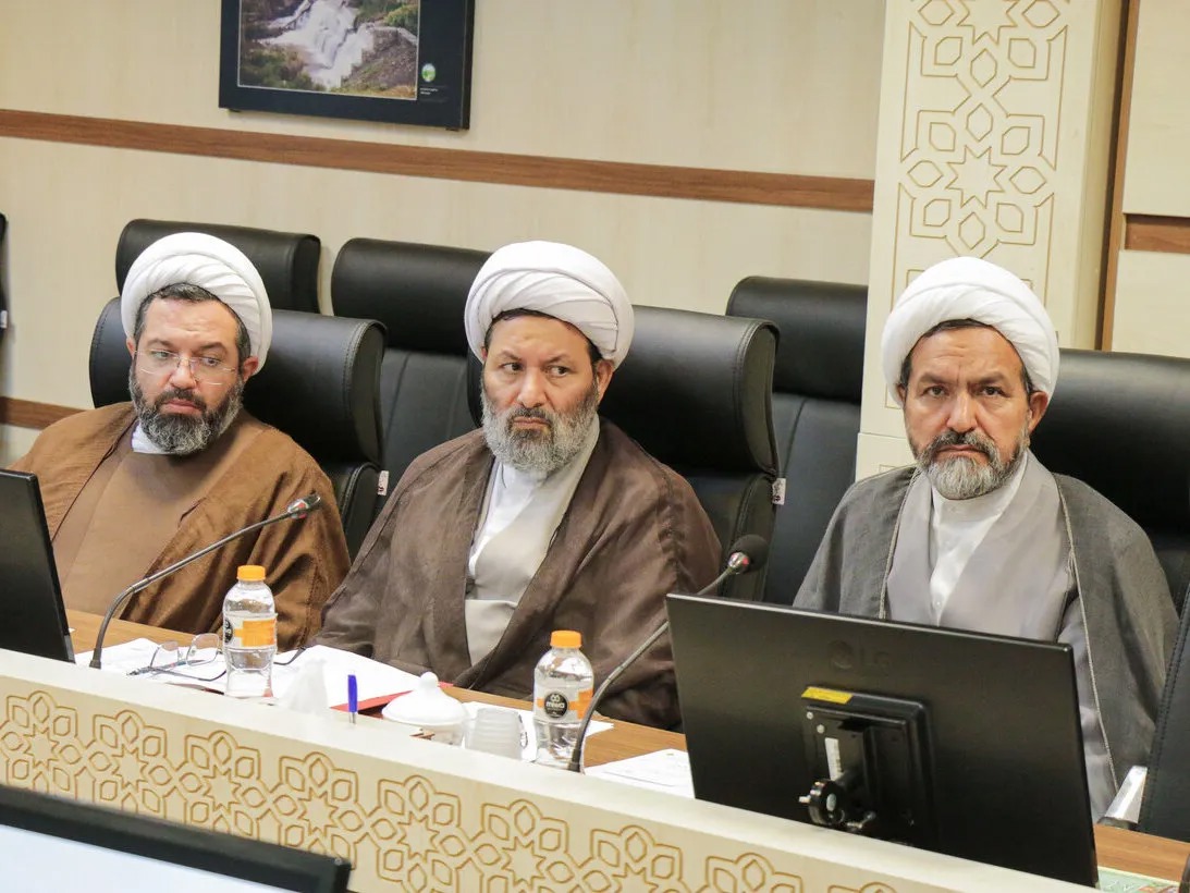 تربیت مبلغ عمومی از اولویت‌های نظام آموزشی حوزه‌های علمیه باشد