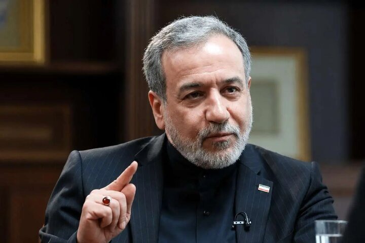 عراقچی: عاملان جنایت حمله به مدرسه میناب باید پاسخ دهند