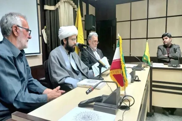 ترویج فرهنگ علوی با پلاک‌کوبی منازل در کاشان