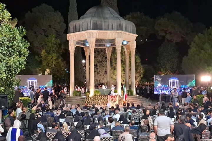 مراسم بزرگداشت لسان الغیب حافظ شیرازی برگزار شد