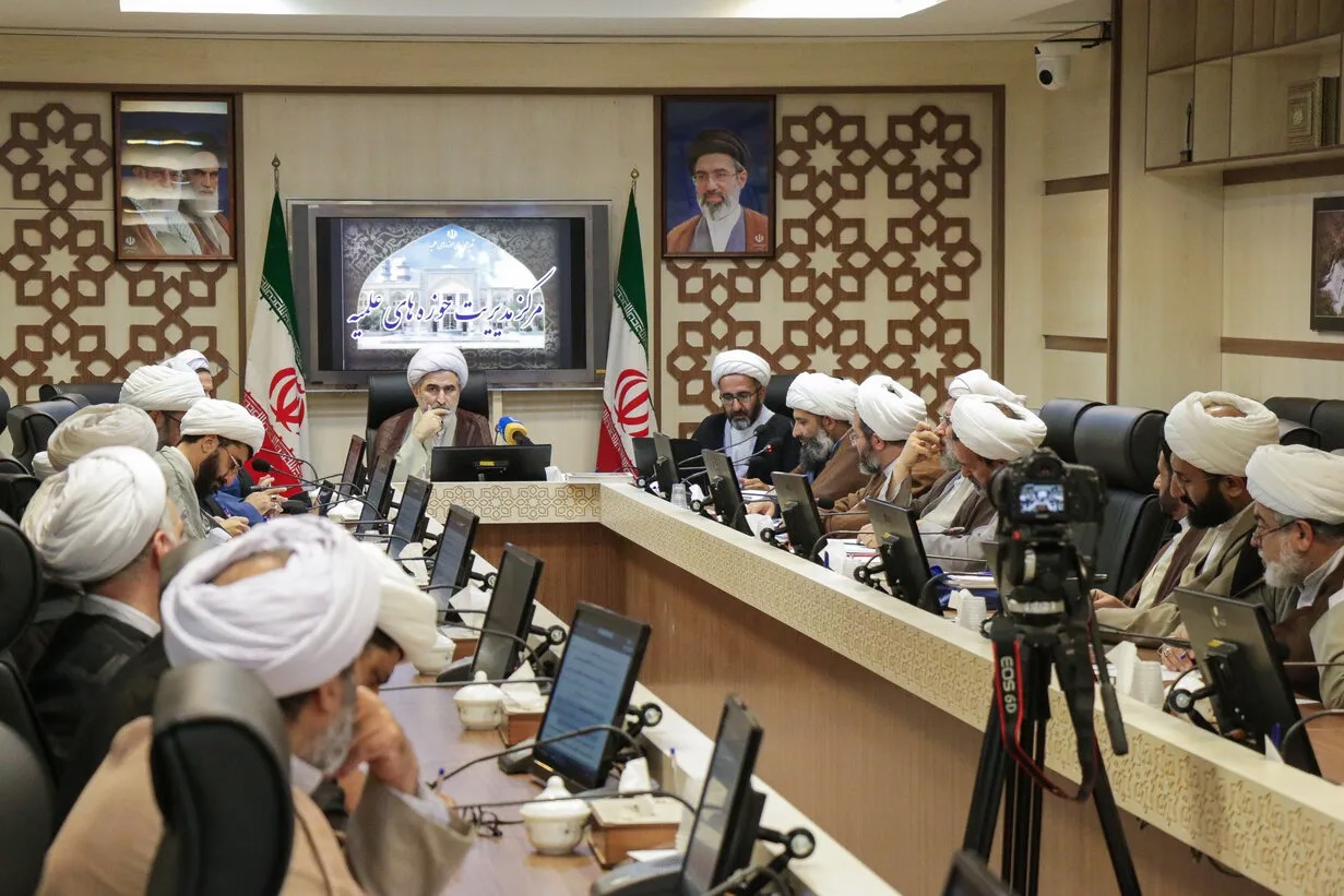گزارشی از نشست هم‌اندیشی معاونت آموزش حوزه‌های علمیه با اساتید و کارشناسان آموزشی