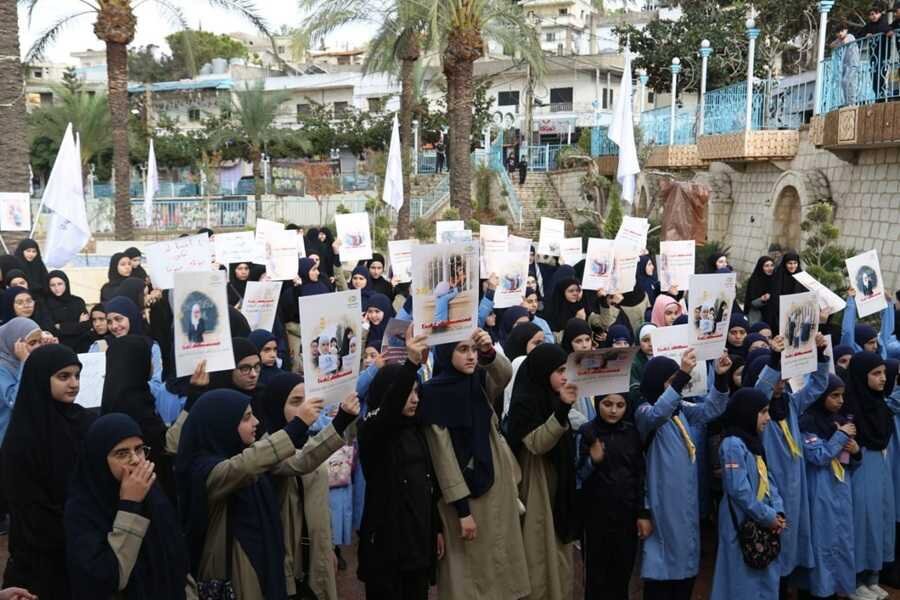 برگزاری تجمع همبستگی با دختران محجبه جمهوری آذربایجان در جنوب لبنان + عکس
