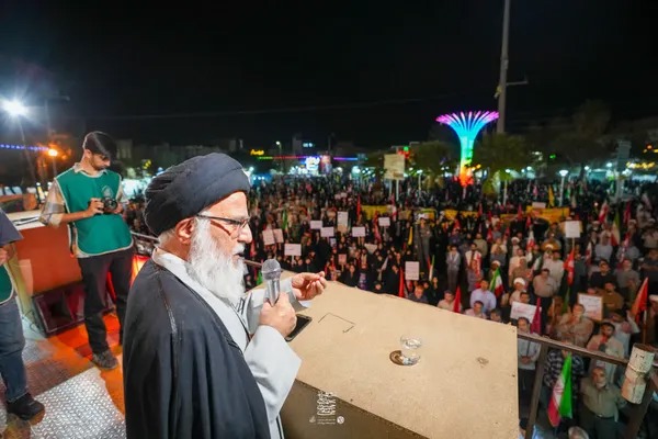 دو شرط مهم برای تداوم‌ پیروزی‌های ملت ایران بر دشمن آمریکایی و مستکبرین عالم