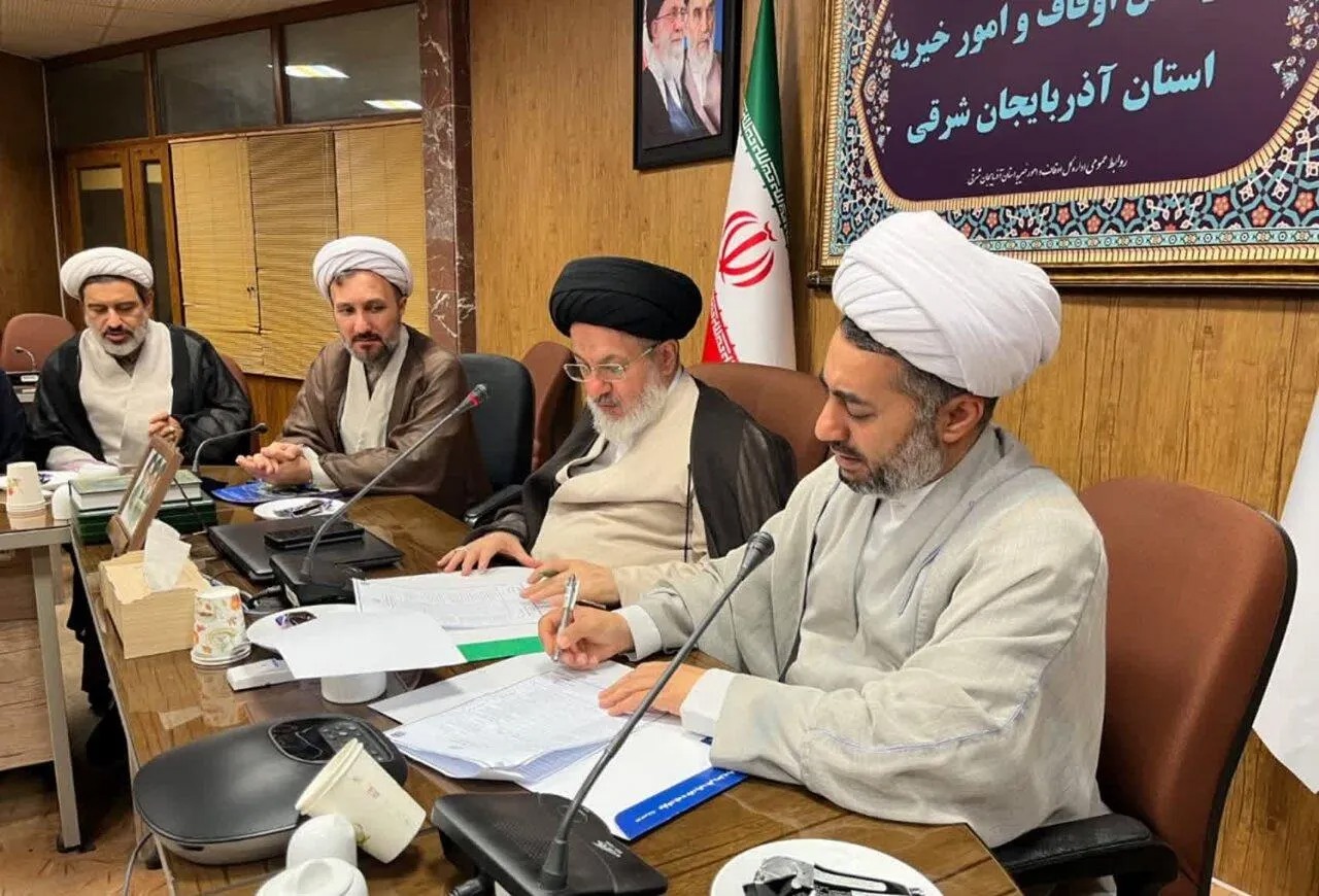 تفاهم‌نامه همکاری ستاد اقامه نماز و اداره کل اوقاف و امور خیریه آذربایجان شرقی امضا شد