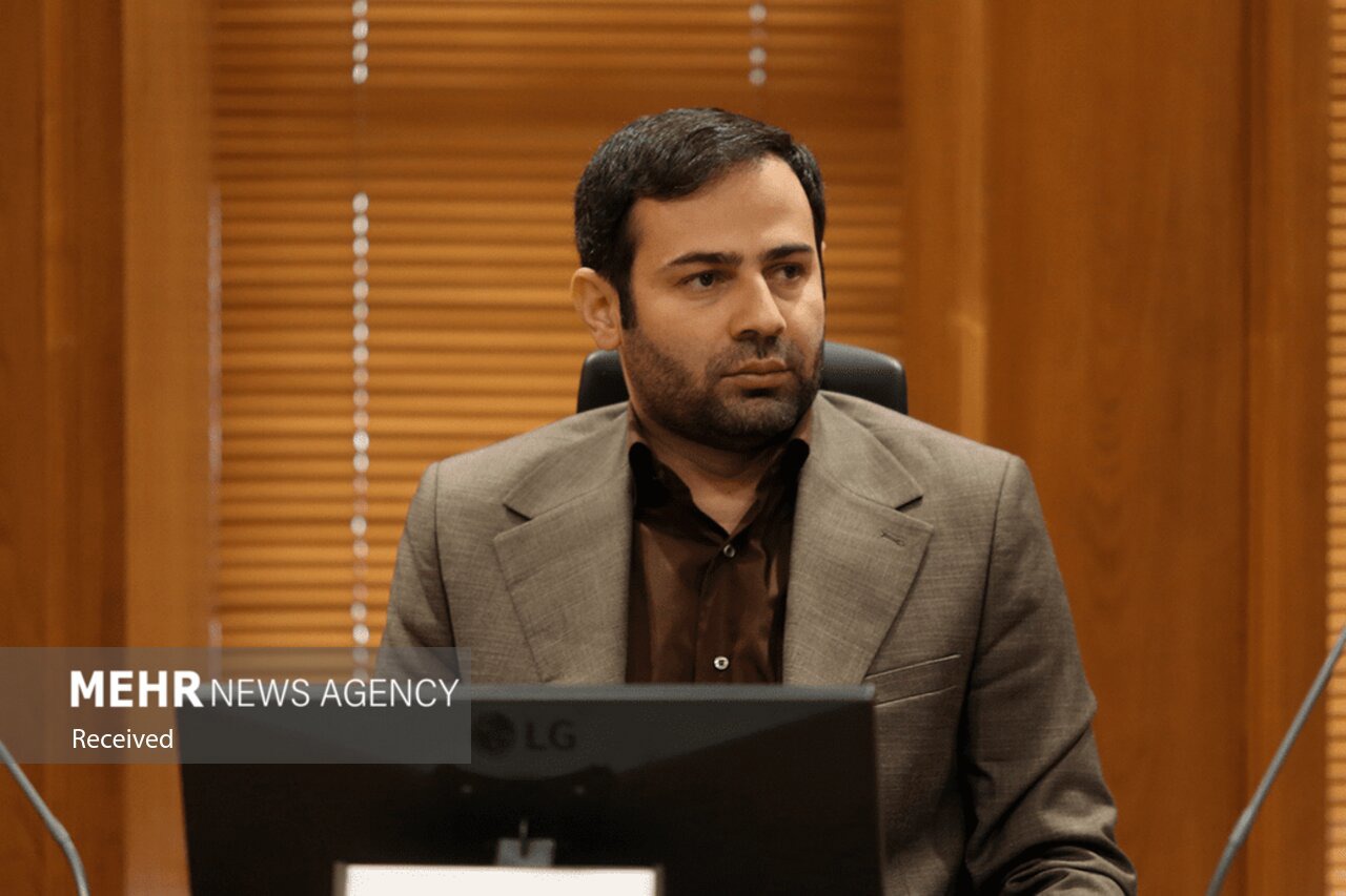 دهناد: مدیریت ویژه منابع برای پروژه‌های بزرگ عمرانی قم لازم است