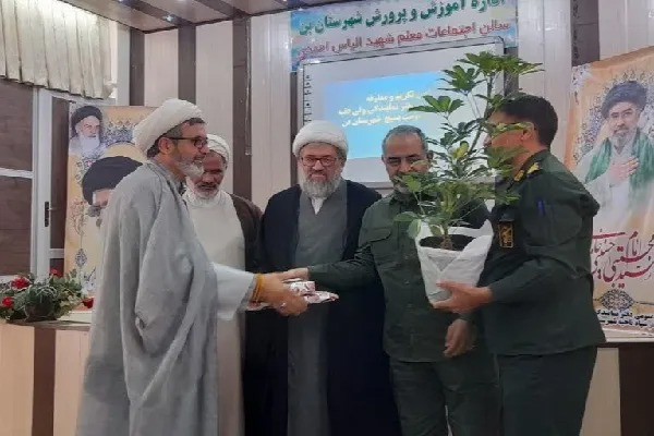 مسئول دفتر نمایندگی ولی‌فقیه در سپاه ناحیه  شهرستان بن معرفی شد+ عکس