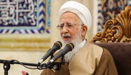 آیت‌الله جوادی آملی: رزمندگان در دفاع از کشور لحظه‌ای غفلت نکنند