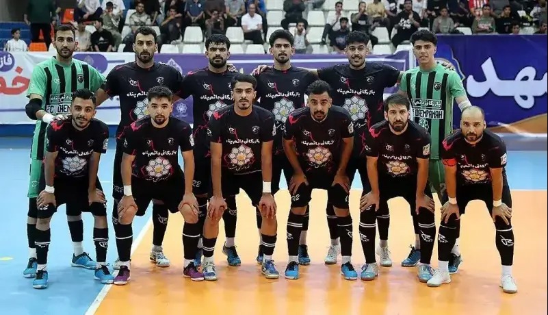 مشهدی‌ها در انتظار نخستین پیروزی با مربی جدید
