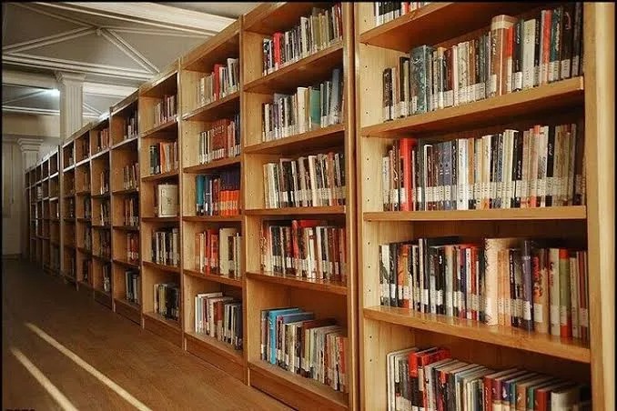 پویش «اهدانش»؛ فرصتی برای مشارکت خیرین در تجهیز کتابخانه‌های کاشان