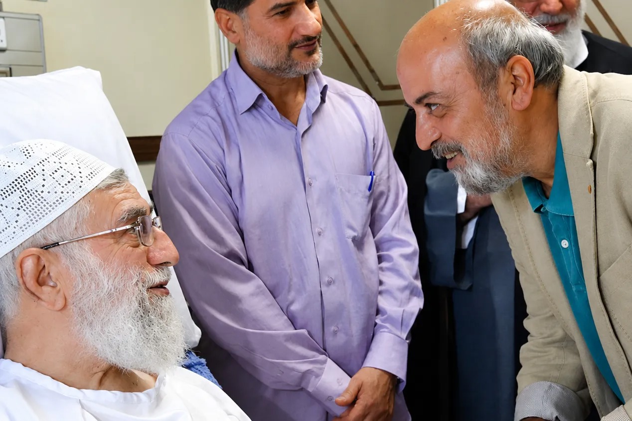سیروس مقدم با روایتی متفاوت از تشییع پیکر رهبر شهید به مجموعه مستند «رهبر شهید»