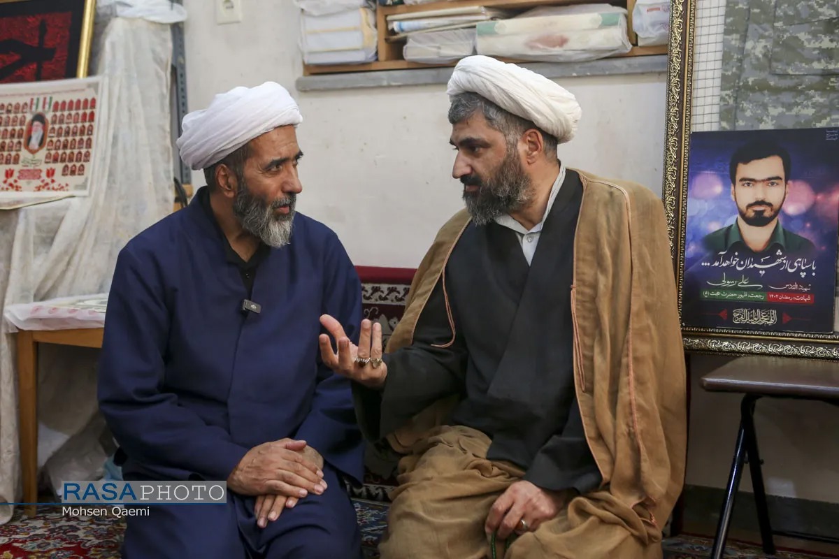 دیدار مدیرعامل خبرگزاری رسا با پدر شهید نخبه «علی رسولی»