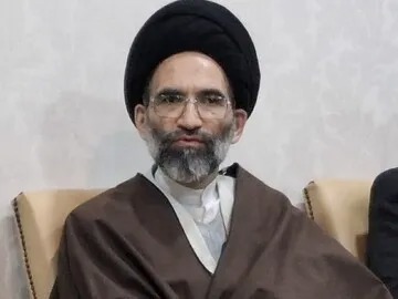 تأکید نماینده ولی فقیه بر تبیین و اجرای دستورات پیام مقام معظم رهبری