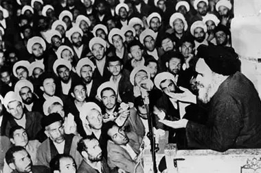 بازخوانی مواضع تاریخی امام راحل در مبارزه با کاپیتولاسیون