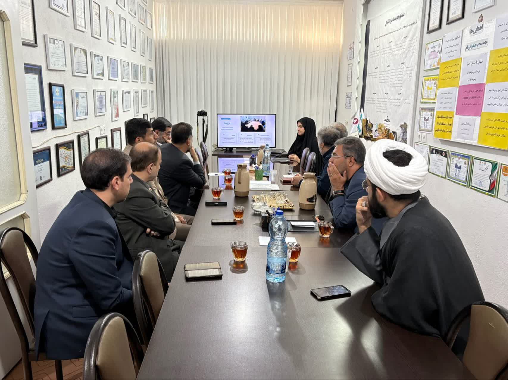 توانمندسازی ۳۴۲ دانش‌آموز توسط بنیاد به‌مهربانی