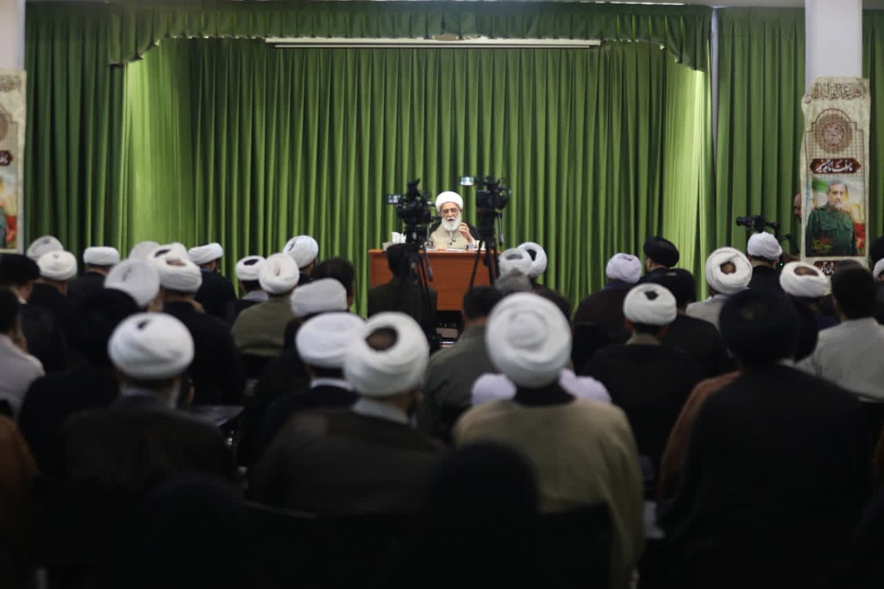 از بین بردن اعتقادات دینی؛ راهبرد دشمن برای سلطه بر کشور‌های اسلامی