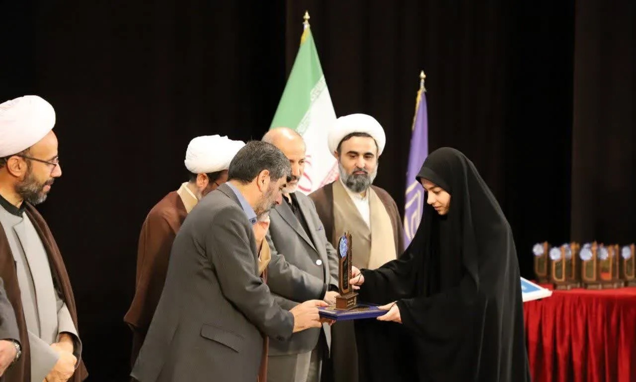 زنِ تراز؛ الگوی فعال در خانواده، جامعه و تمدن‌سازی+ تصاویر