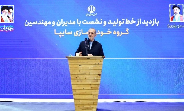 تأکید رئیس‌جمهور بر تولید خودروهای کم‌مصرف و ارتقای مستمر کیفیت