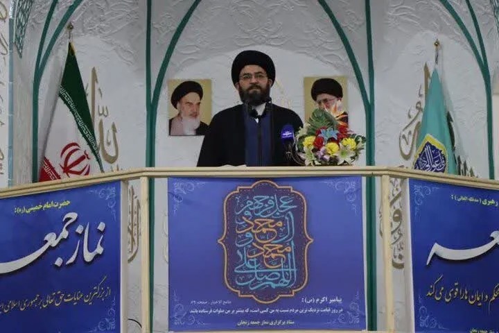 اعتکاف دانش‌آموزی فرصتی طلایی برای تقویت هویت دینی