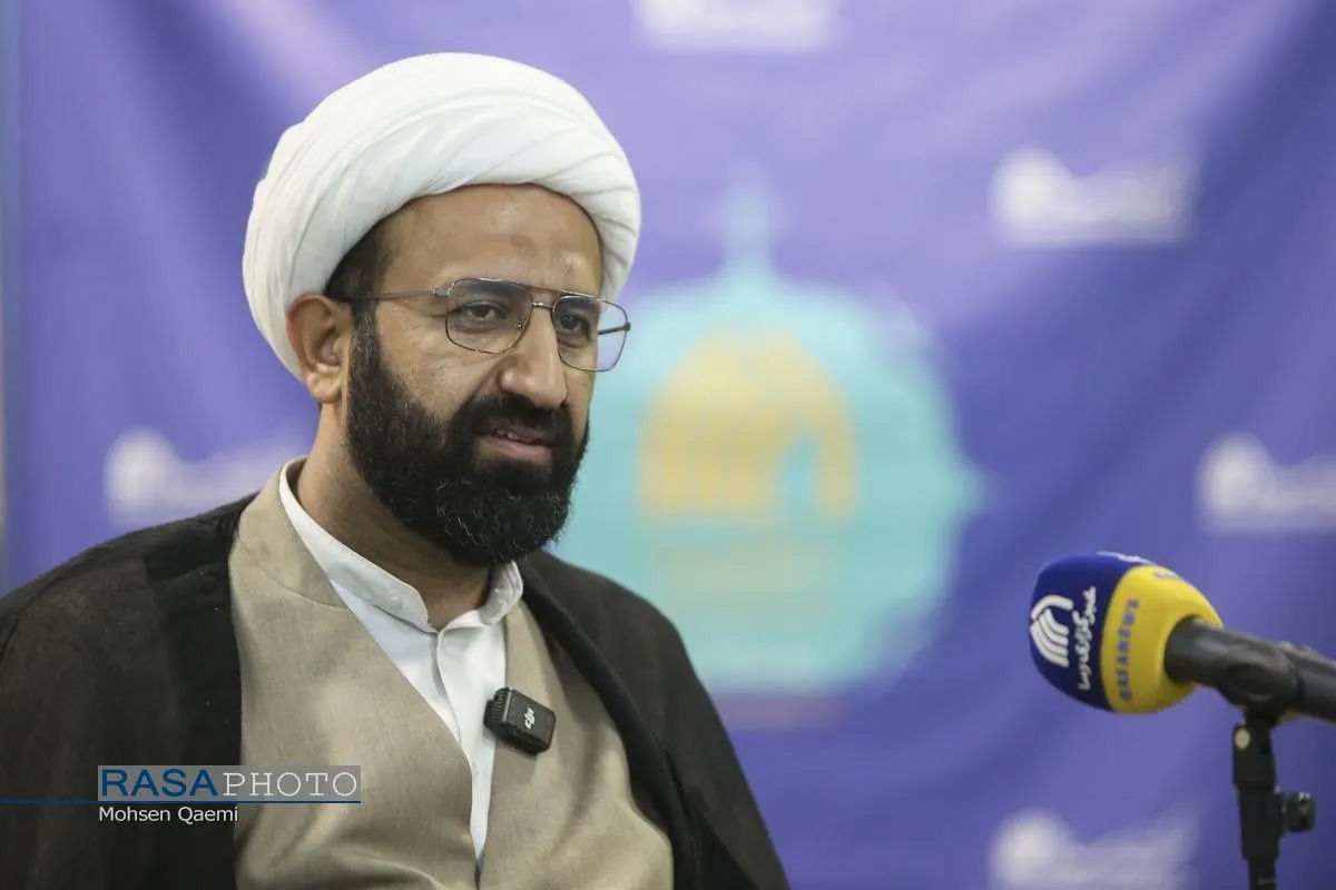 ضرورت نگاه کلان و راهبردی به مسئله سامان‌دهی طلاب/نهادهای حوزوی باید نقش مکمل را ایفا کنند
